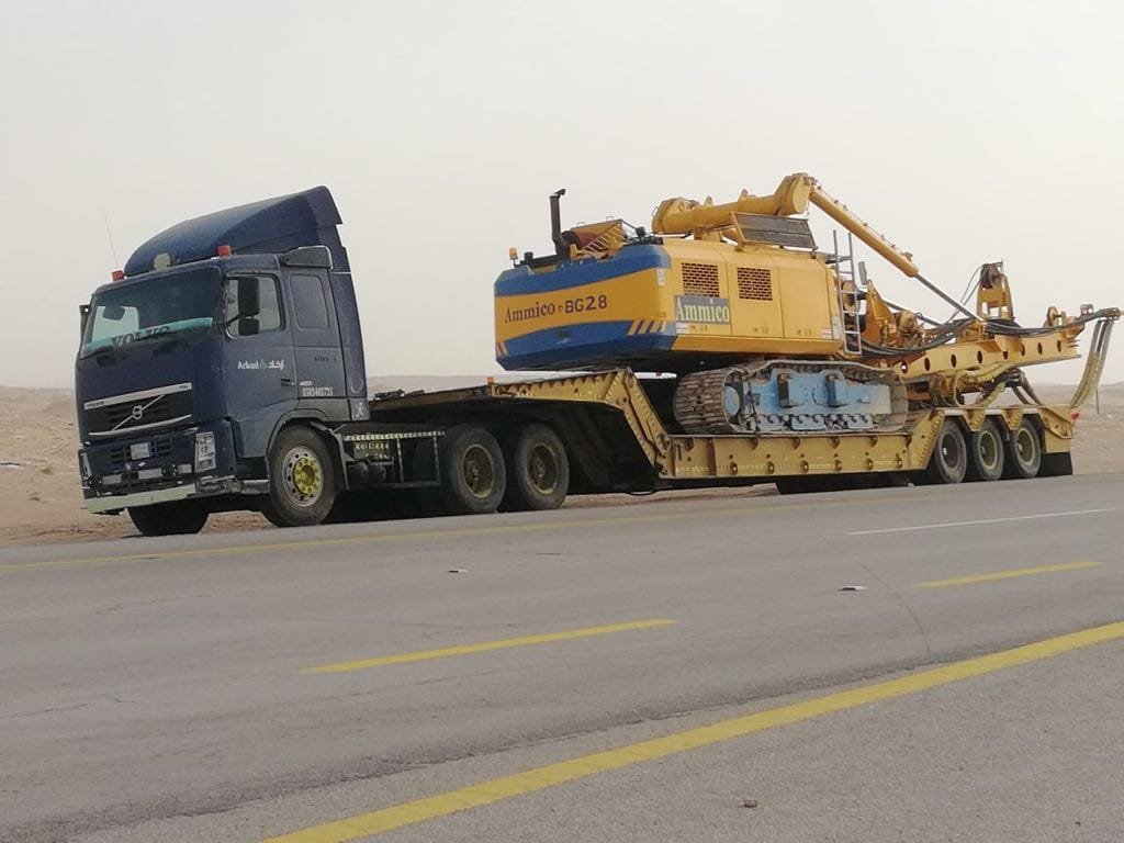 Nqliat Provide Hydraulic Lowbed for Mega Loads in UAE