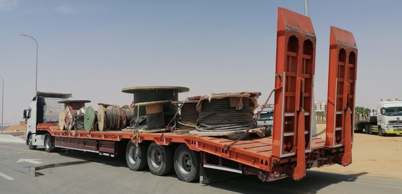 Lowbed Truck – Heavy Equipment Transport