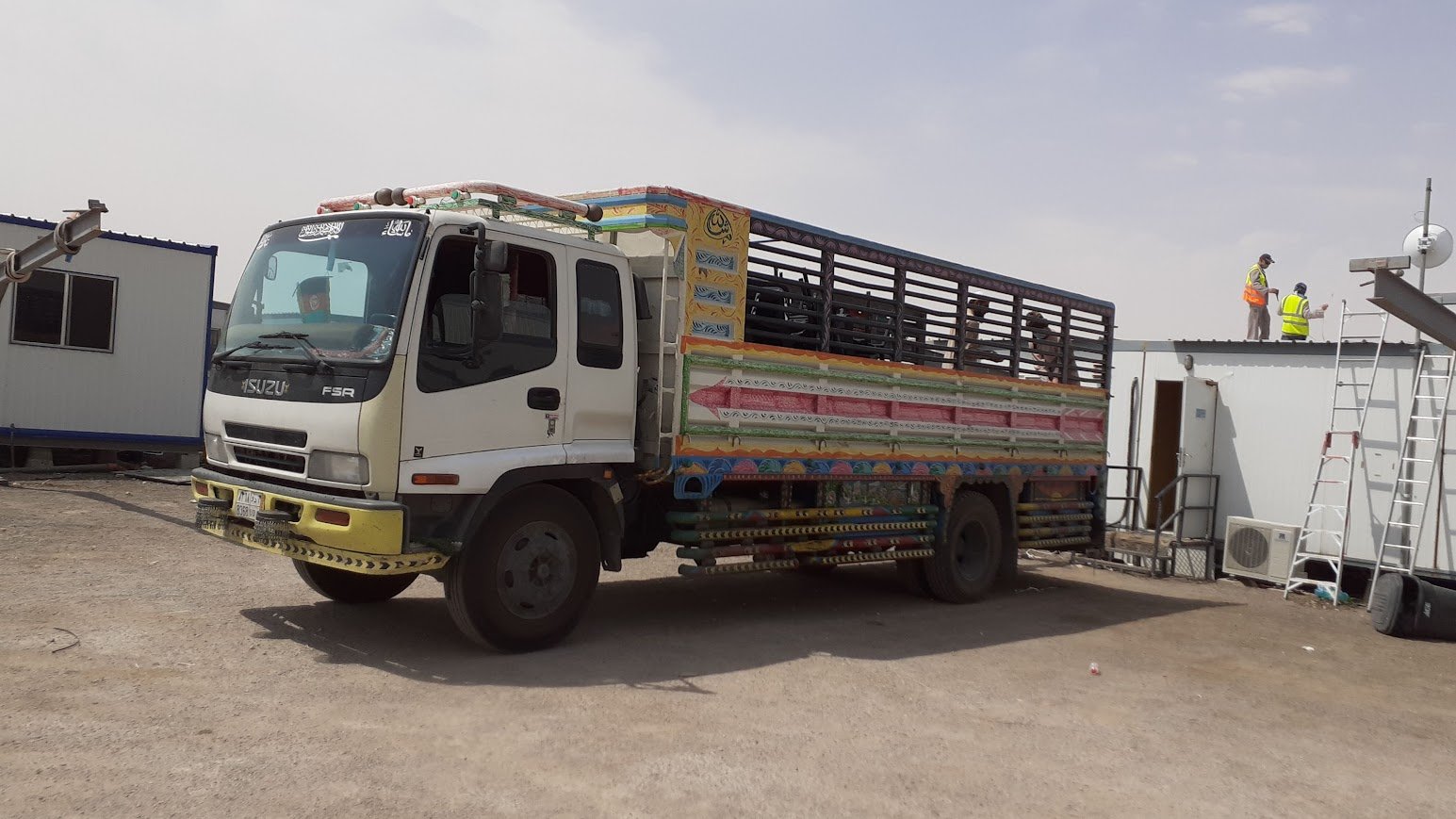 Best Methods in UAE for Partial Cargo Transportation Within and Between Emirates Cities