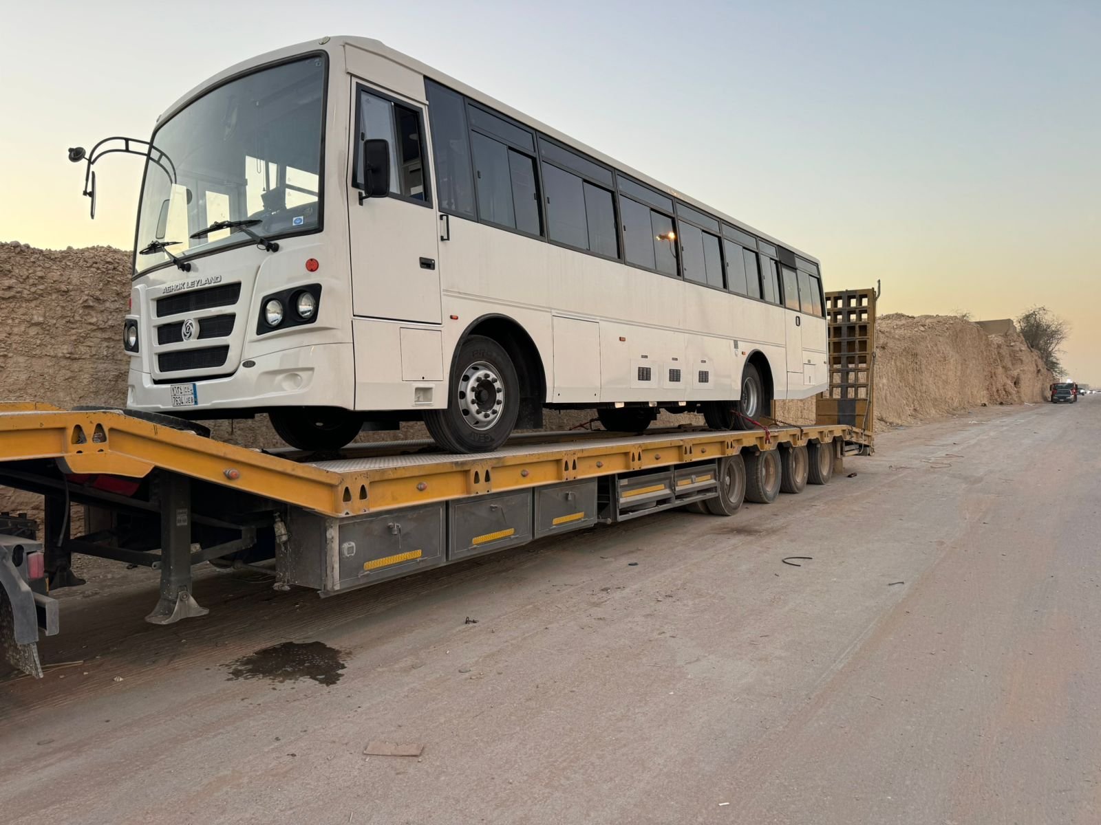 Hydraulic Lowbed Truck – Multi-Axle Solutions